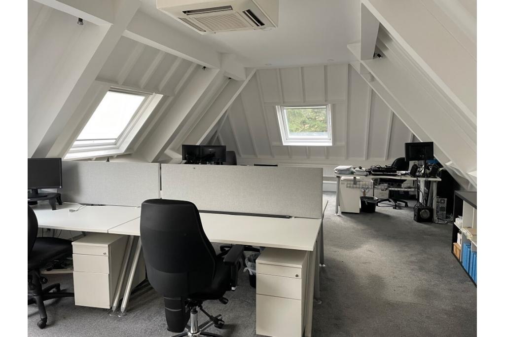 Office To Let - Chesham Road, The Pavilion, Ashlyns Hall, Berkhamsted, Hertfordshire