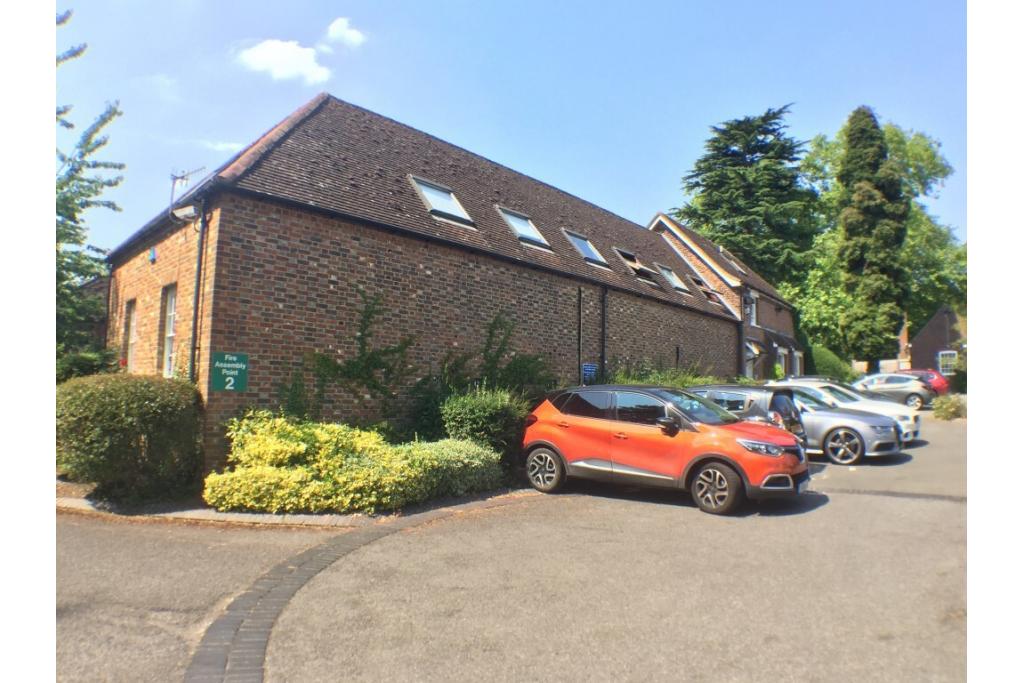 Office To Let - Chesham Road, The Pavilion, Ashlyns Hall, Berkhamsted, Hertfordshire