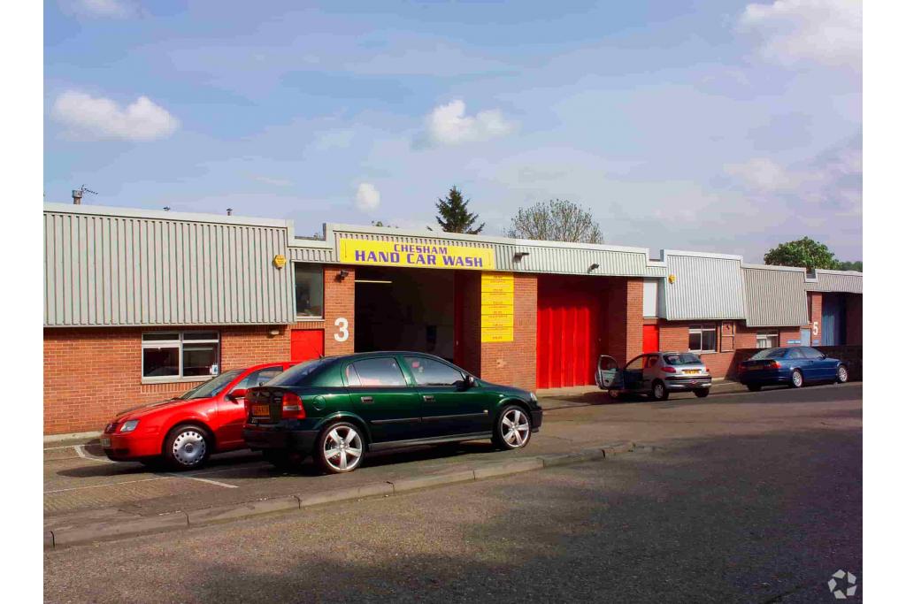 Industrial Warehouse To Let - Chilton Road, Howard Industrial Estate, Chesham, Buckinghamshire