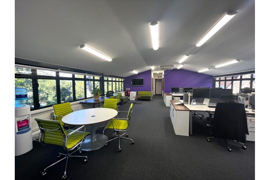 Office To Let - Church Yard, Sutton Court, Tring, Hertfordshire HP23 5BB
