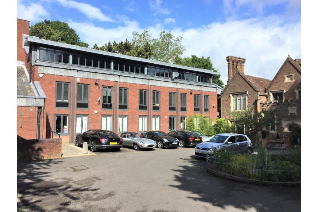 Office To Let - Church Yard, Sutton Court, Tring, Hertfordshire HP23 5BB