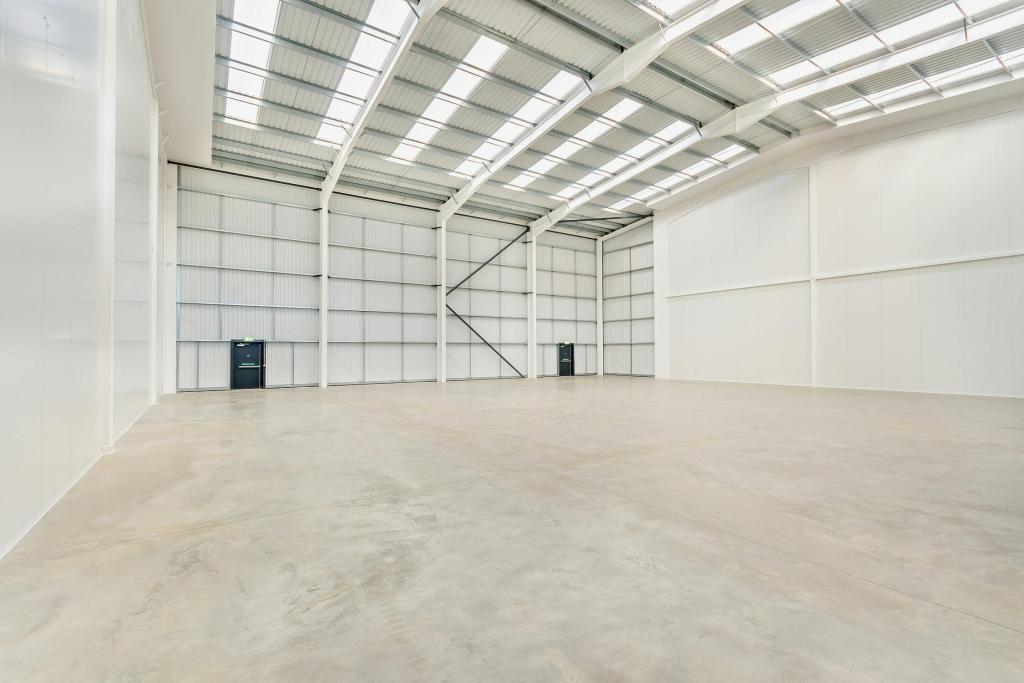 Warehouse To Let - College Road, Vantage 41, Aylesbury, Buckinghamshire