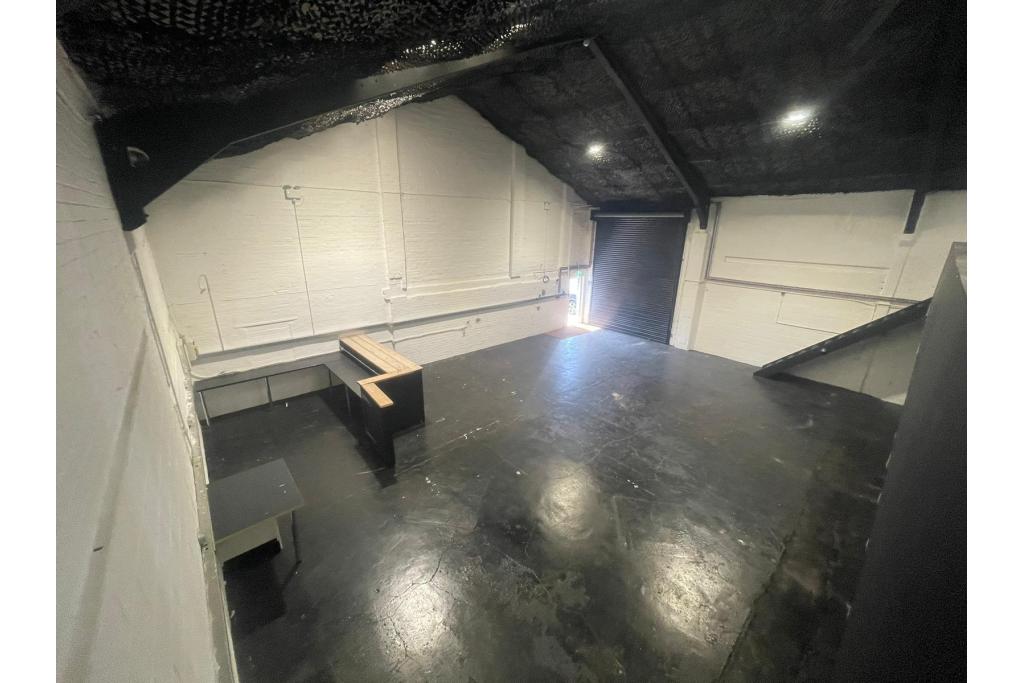 Warehouse To Let - College Road North, College Business Park, Aylesbury