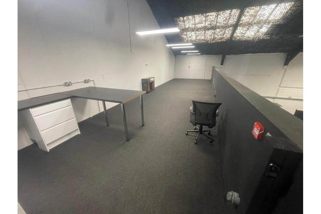 Warehouse To Let - College Road North, College Business Park, Aylesbury