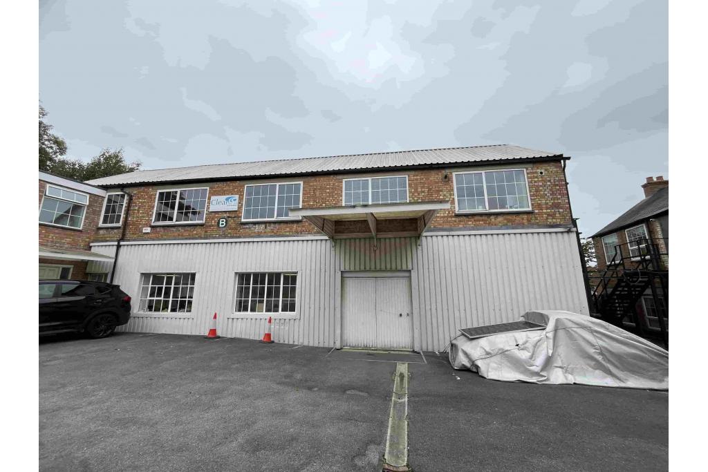 Office To Let - Copyground Lane, Brow Business Park, High Wycombe, Buckinghamshire