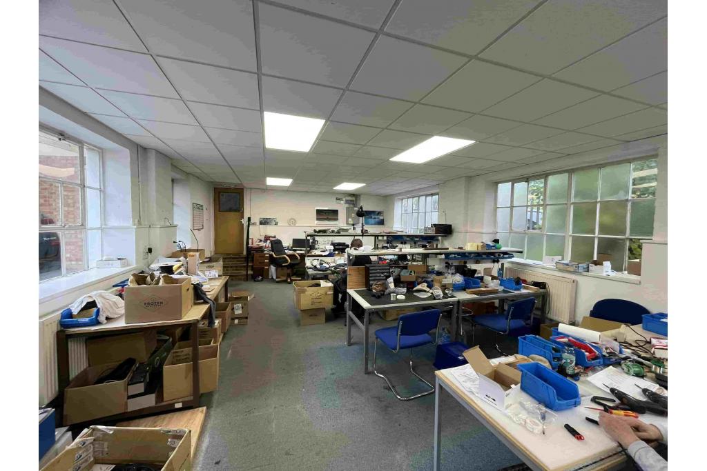 Office To Let - Copyground Lane, Brow Business Park, High Wycombe, Buckinghamshire
