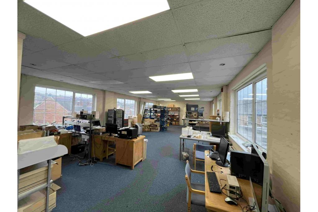 Office To Let - Copyground Lane, Brow Business Park, High Wycombe, Buckinghamshire