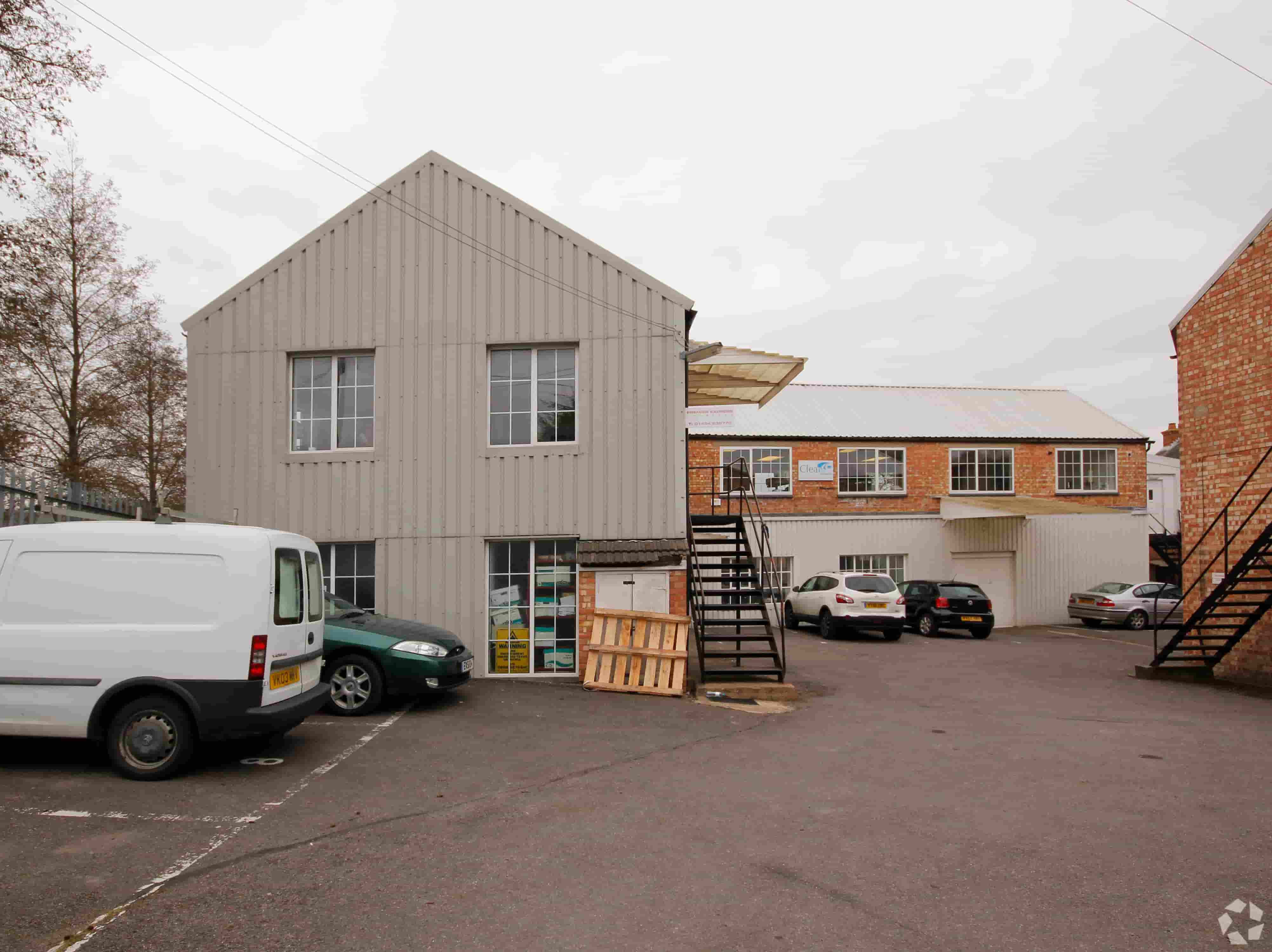 Office To Let - Copyground Lane, Brow Business Centre, High Wycombe, Buckinghamshire H