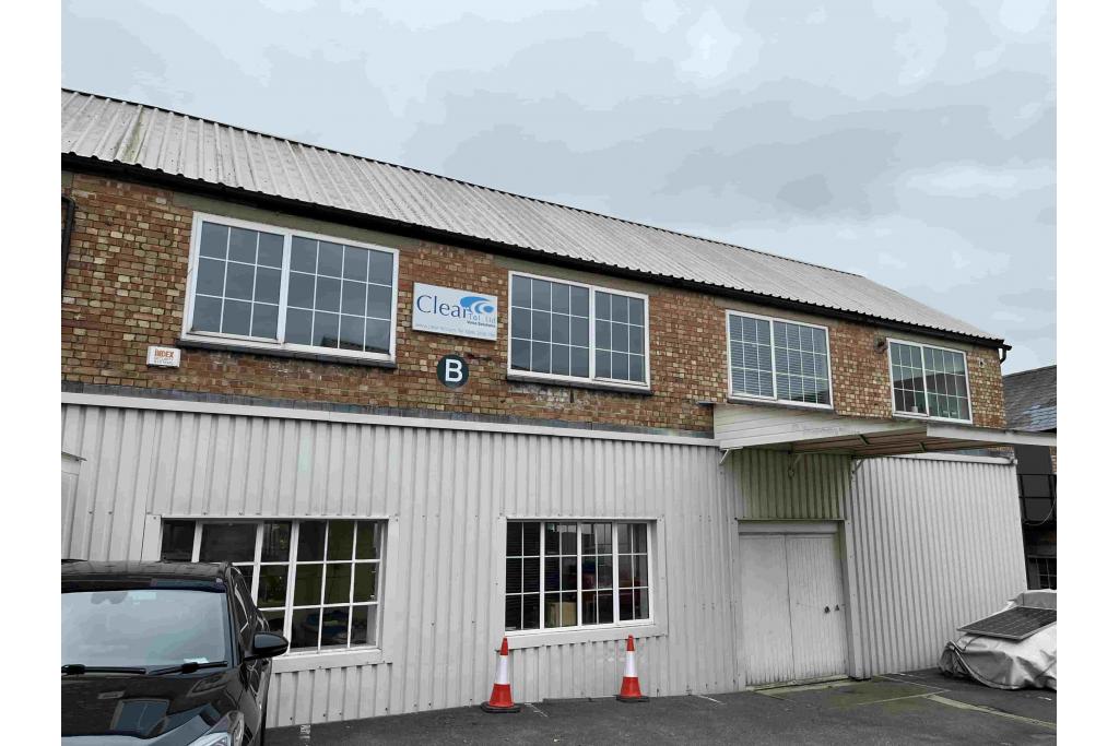 Office To Let - Copyground Lane, Brow Business Centre, High Wycombe, Buckinghamshire H