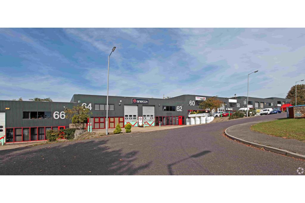 Light Industrial Unit To Let - Edison Business Centre, Edison Road, Aylesbury, Buckinghamshire