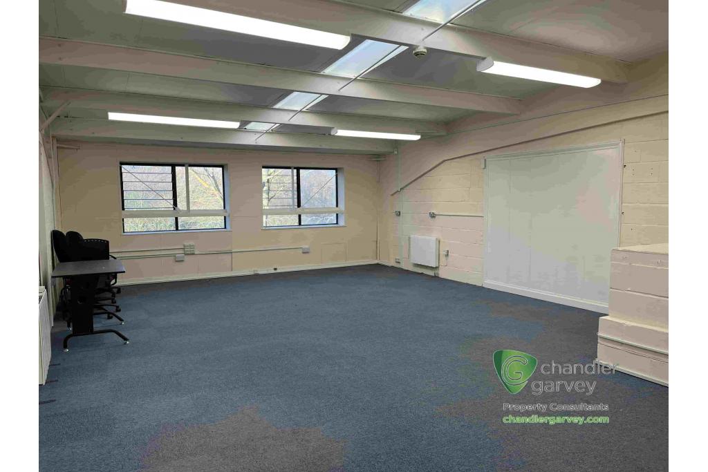 Light Industrial Unit To Let - Edison Business Centre, Edison Road, Aylesbury, Buckinghamshire