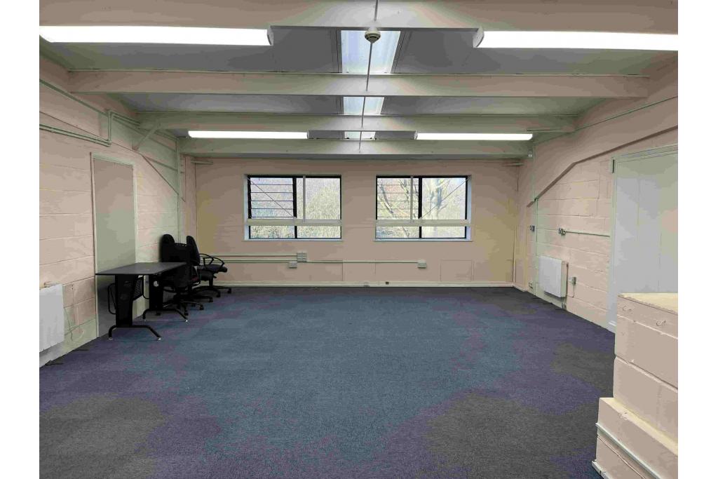 Light Industrial Unit To Let - Edison Road, Rabans Lane Industrial Estate
