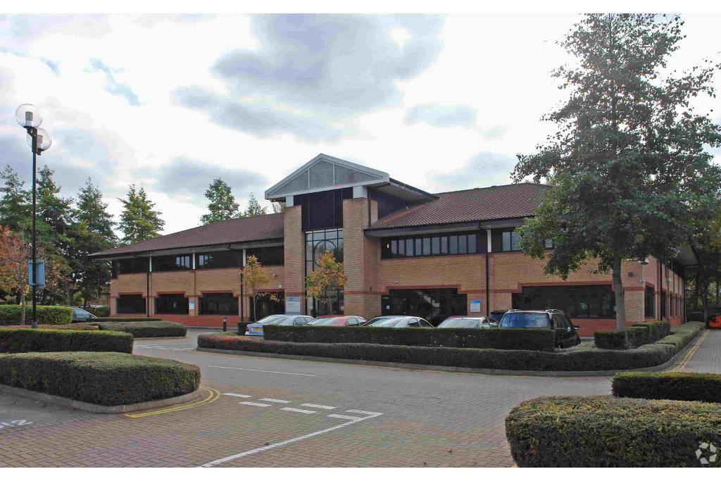 Office To Let - Frederick Place, Hampden Court, Kingsmead Business Park, High Wycombe