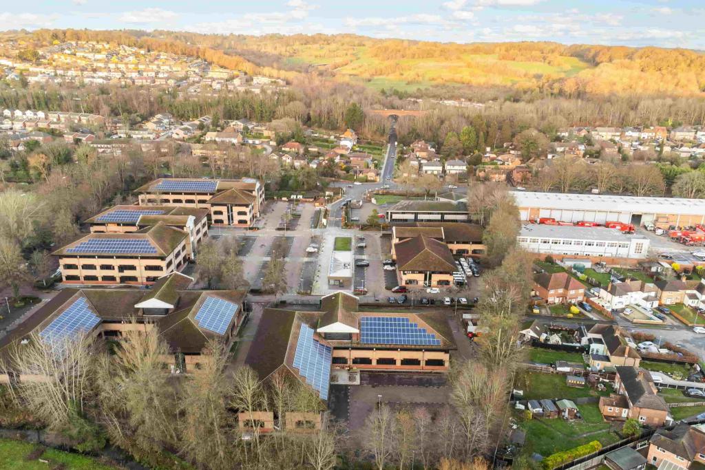 Office To Let - Frederick Place, Hampden Court, Kingsmead Business Park, High Wycombe