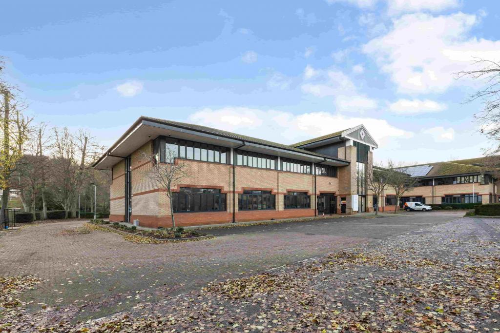 Office To Let - Frederick Place, Hampden Court, Kingsmead Business Park, High Wycombe
