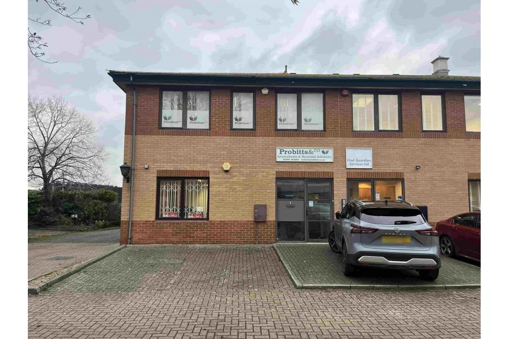 Office Unit To Let – Gatehouse Clos, Carrera House, Merlin Court, Aylesbury, Buckinghamshire
