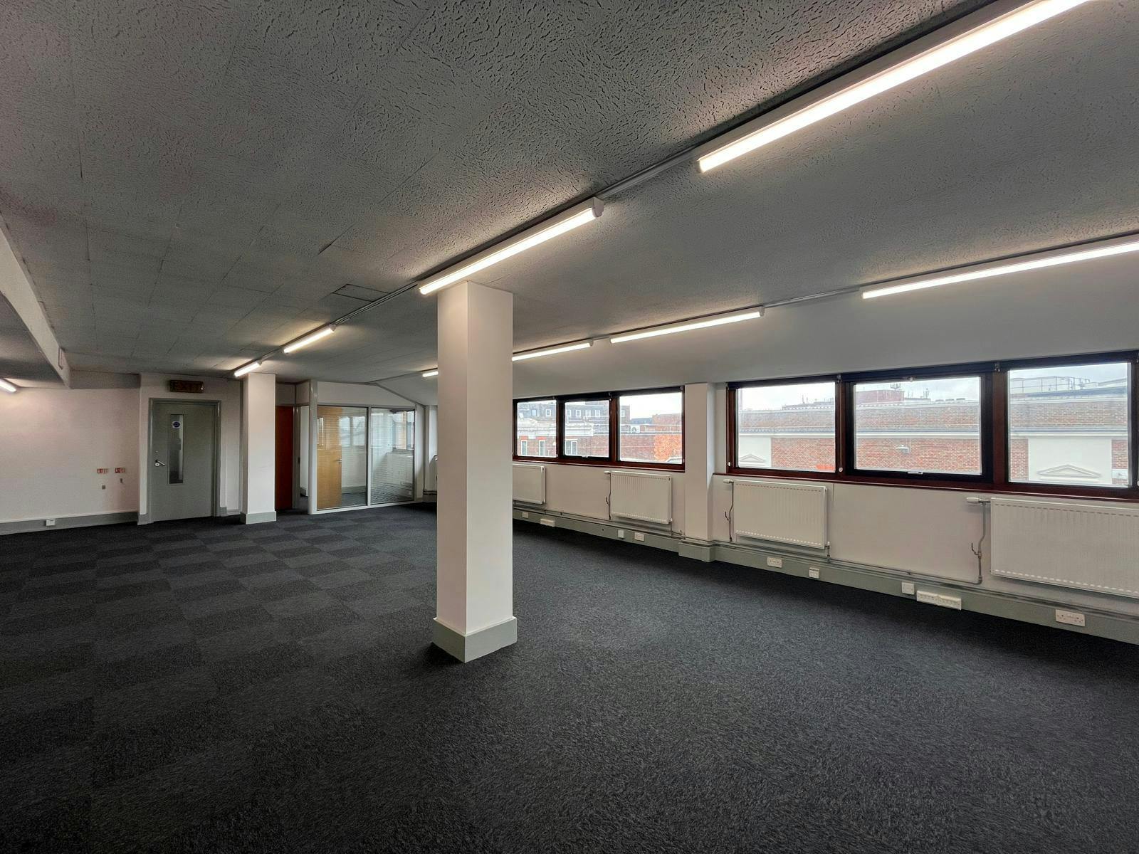 Retail and Office Space To Let – Hale Leys Shopping Centre, High St, Aylesbury, Buckinghamshire