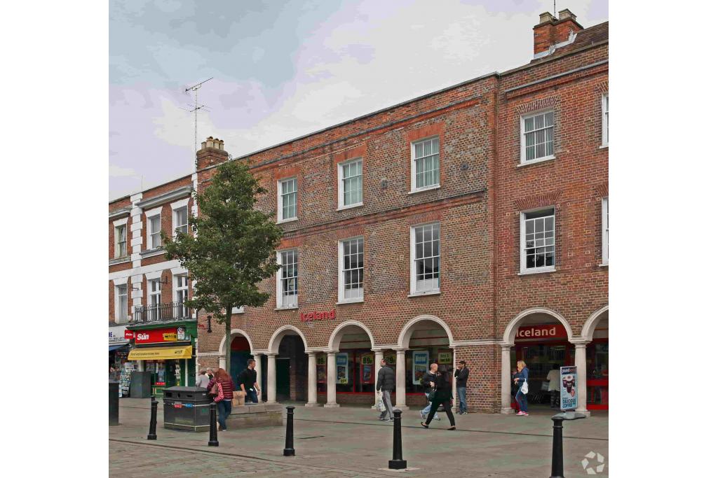 Shopfront Retail/Office To Let – Red Lion House, 9-10 High Street, High Wycombe, Buckinghamshire