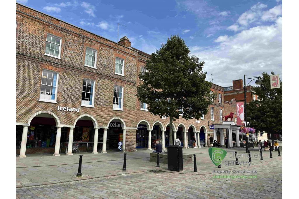 Shopfront Retail/Office To Let – Red Lion House, 9-10 High Street, High Wycombe, Buckinghamshire
