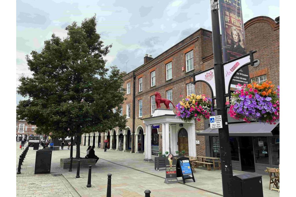 Shopfront Retail/Office To Let – Red Lion House, 9-10 High Street, High Wycombe, Buckinghamshire