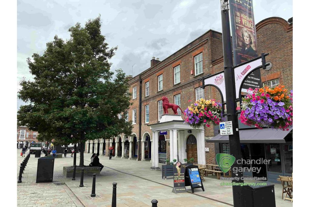 Shopfront Retail/Office To Let – Red Lion House, 9-10 High Street, High Wycombe, Buckinghamshire