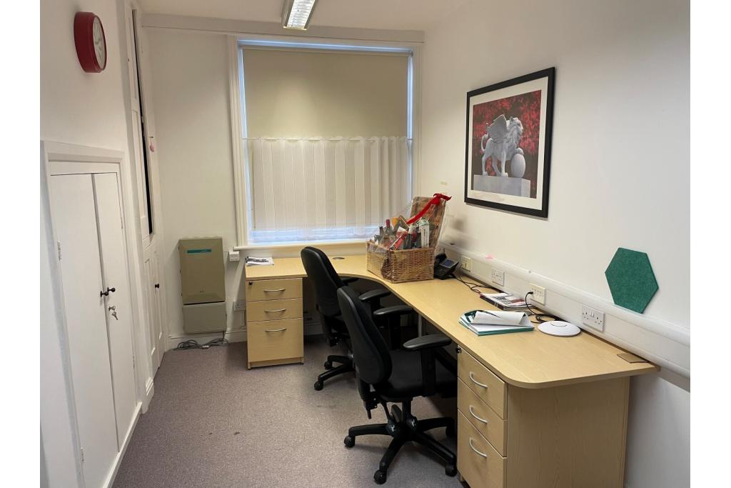 Office and Retail Unit To Let – 16-17 High Street, Tring, Hertfordshire
