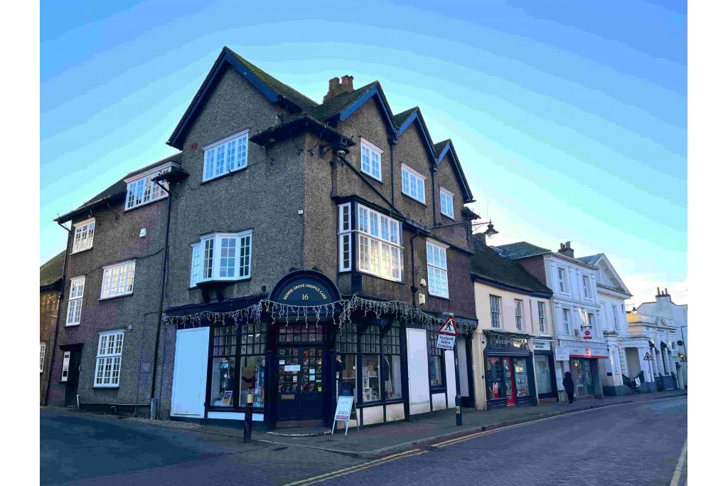 Office and Retail Unit To Let – 16-17 High Street, Tring, Hertfordshire