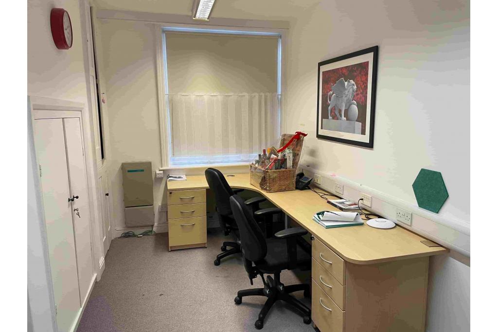 Office and Retail Unit To Let – 16-17 High Street, Tring, Hertfordshire