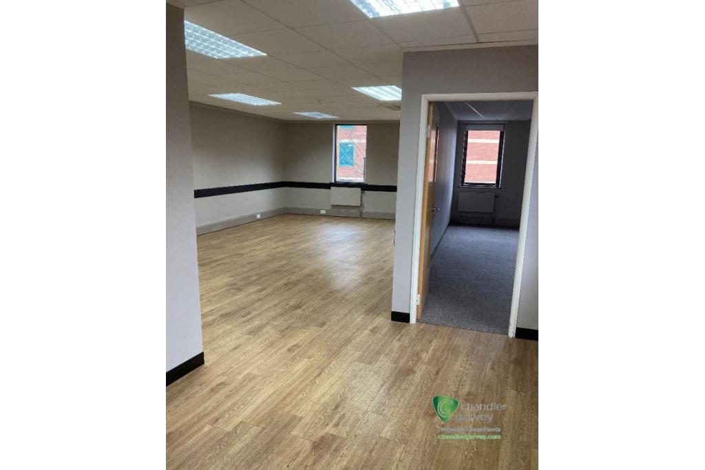 Light Industrial Unit To Let - Forest Way, Polish House, Micklefield, High Wycombe