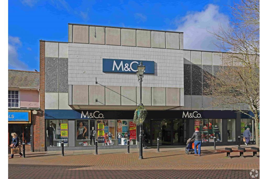 Retail Unit To Let - 48-52 High Street, Chesham, Buckinghamshire HP5 1DE