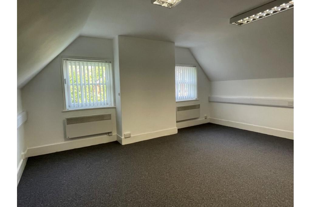 Office Space To Let - The Red House, 111-113 High Street, Berkhamsted, Hertfordshire HP4 2DJ