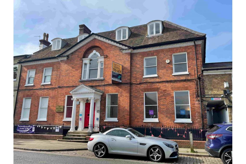 Office Space To Let - The Red House, 111-113 High Street, Berkhamsted, Hertfordshire HP4 2DJ