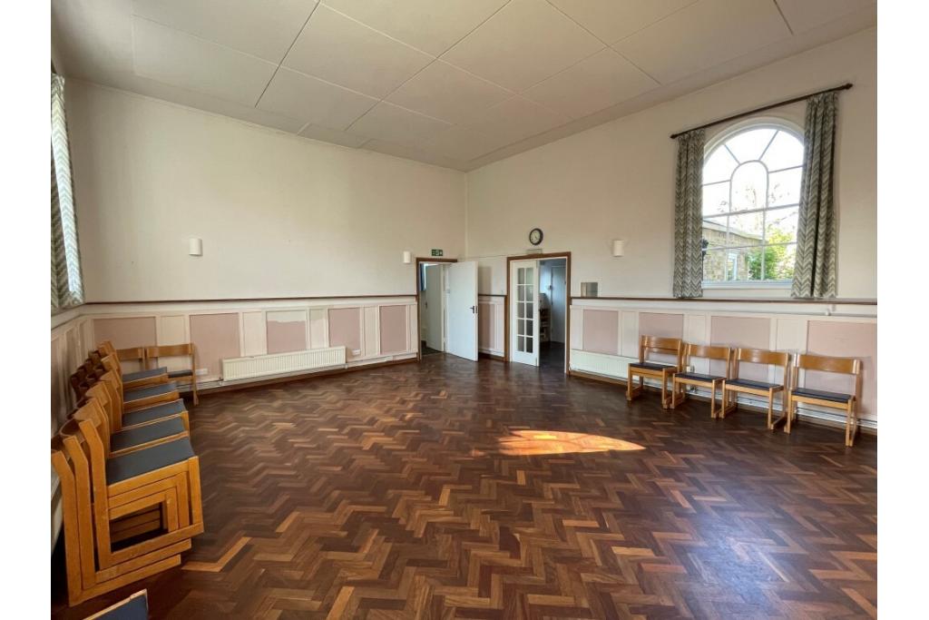 Community Hall To Let - 289 High Street, Berkhamsted, Hertfordshire HP4 1AJ
