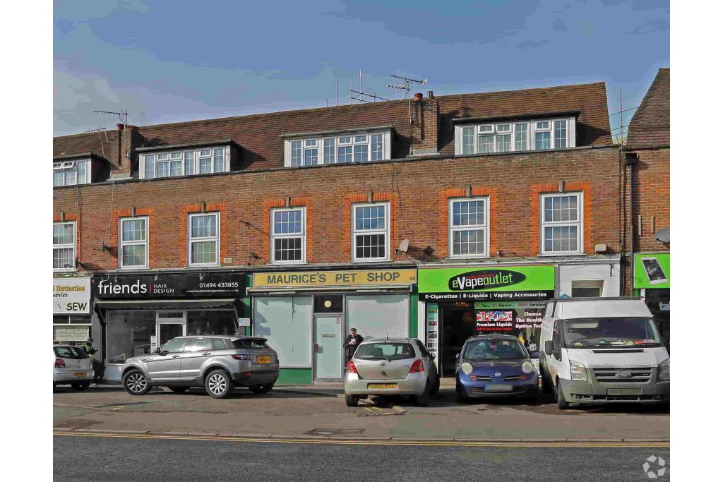 Shopfront Retail/Residential - 18-40 Hill Avenue, Amersham, Buckinghamshire HP6 5BW