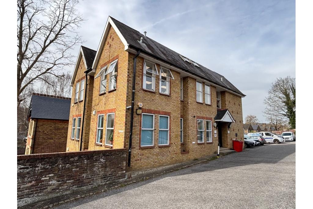 Hughenden Road - Old Courthouse, High Wycombe, Buckinghamshire HP13 5DT - Office