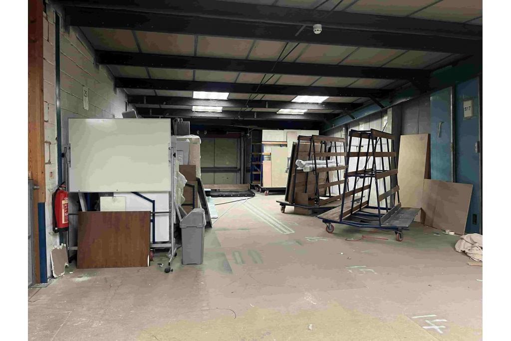 Light Industrial Showroom To Let - 4-12 Kempson Close, Aylesbury, Buckinghamshire
