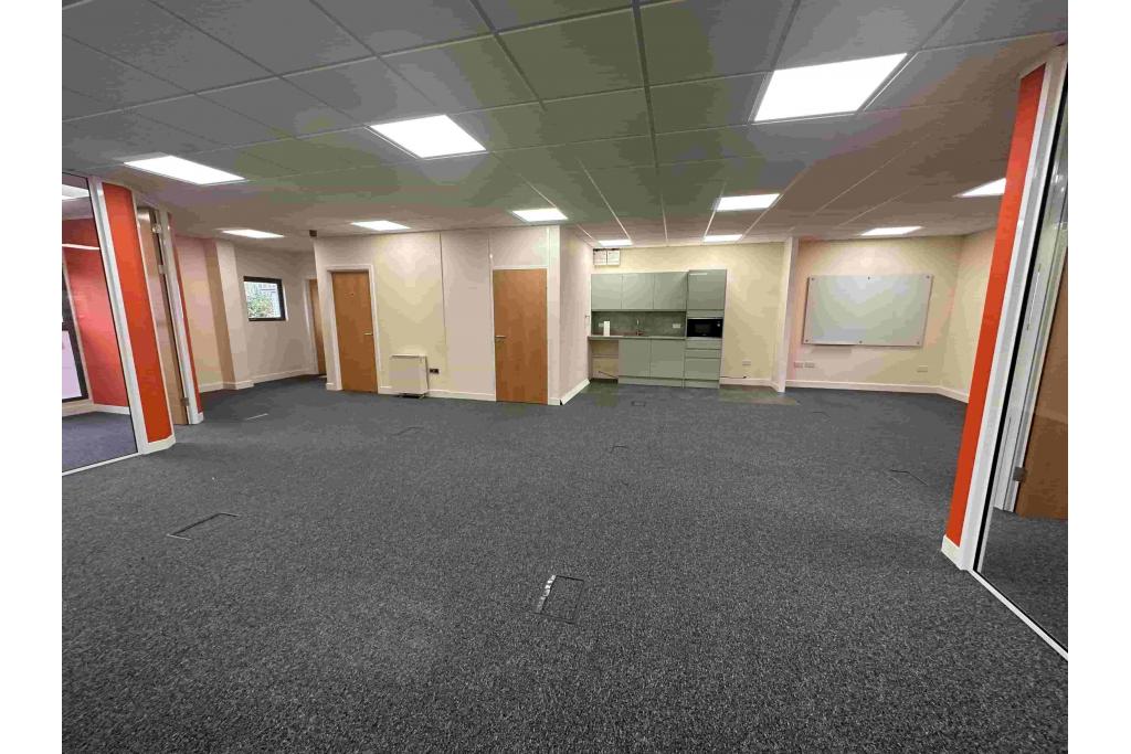 Lincoln Rd – Anglo Office Park, High Wycombe, Buckinghamshire HP12 3RH – Office