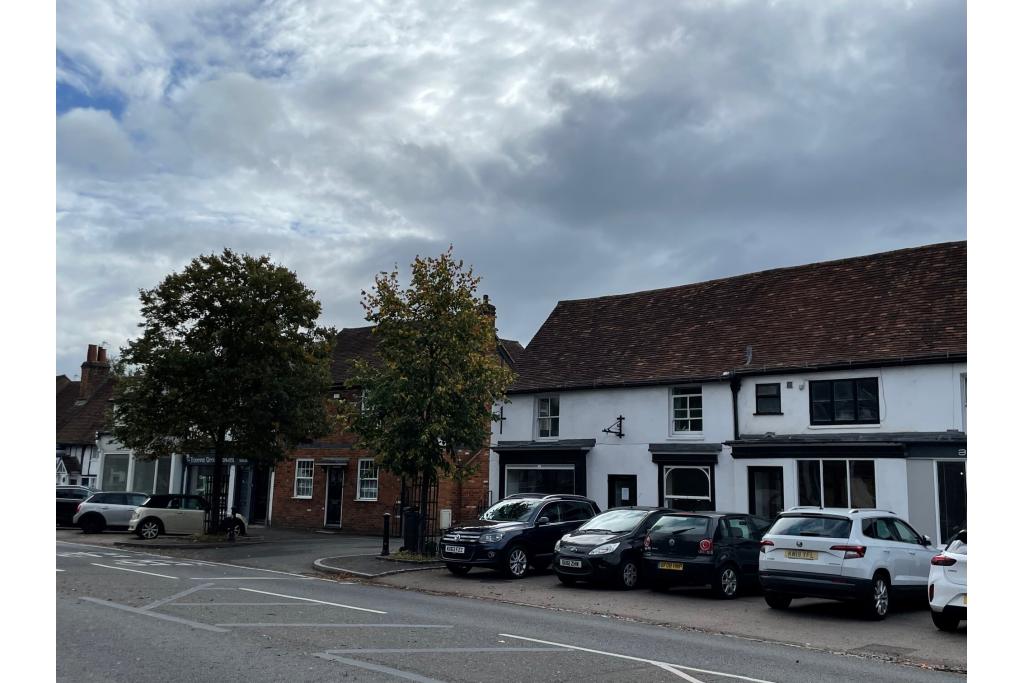 30-32 London End, Beaconsfield,– Retail / Residential Investment Opportunity