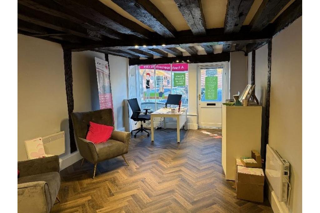 30-32 London End, Beaconsfield,– Retail / Residential Investment Opportunity