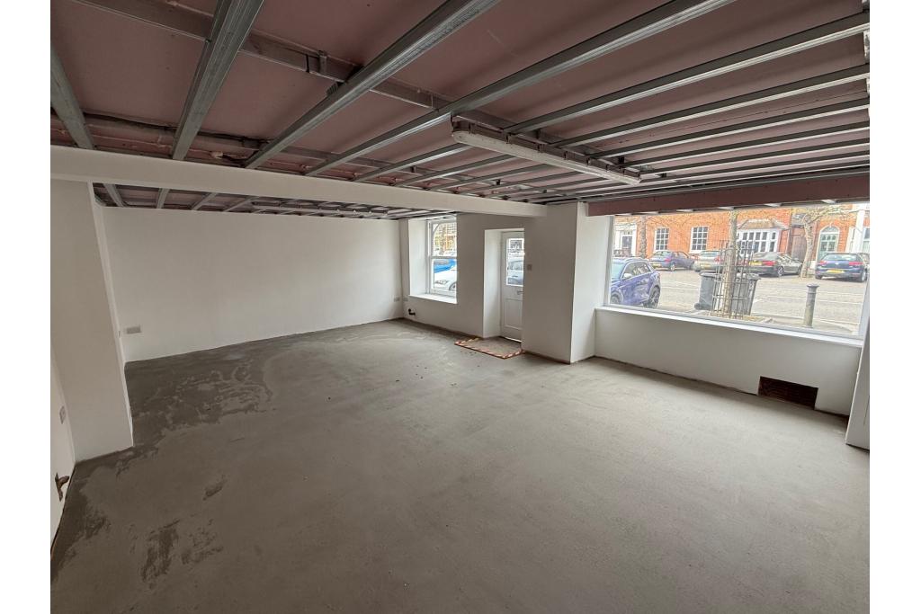 30-32 London End, Beaconsfield,– Retail / Residential Investment Opportunity