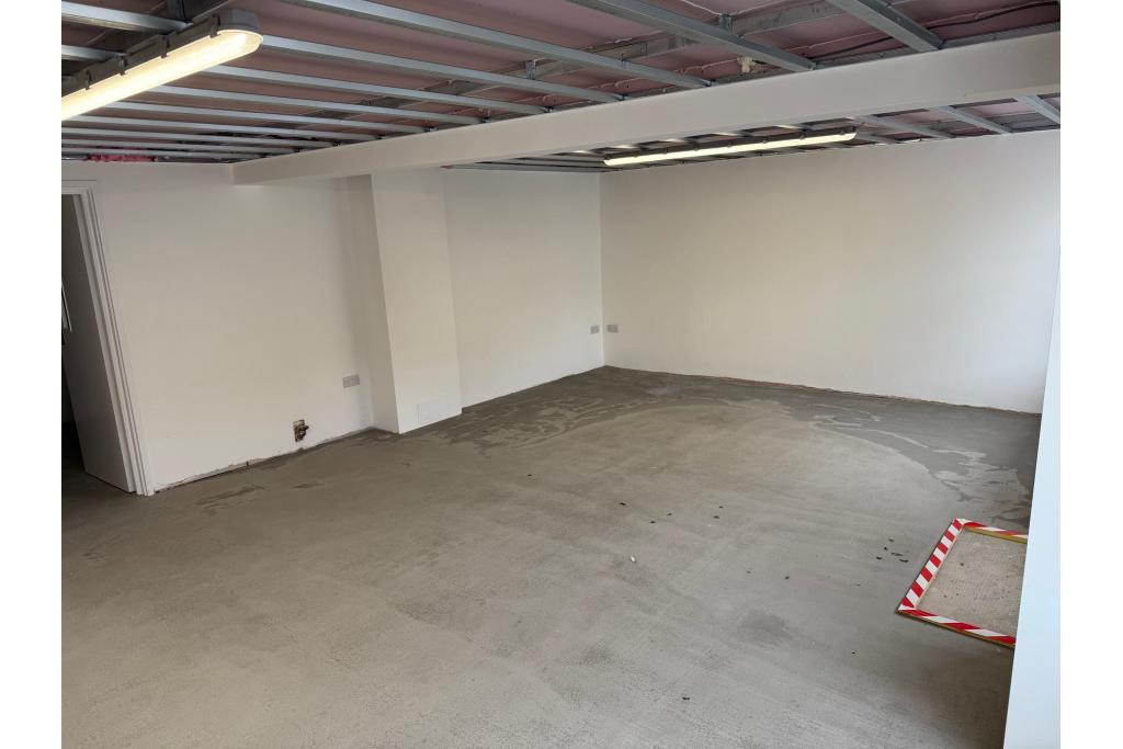 30-32 London End, Beaconsfield,– Retail / Residential Investment Opportunity