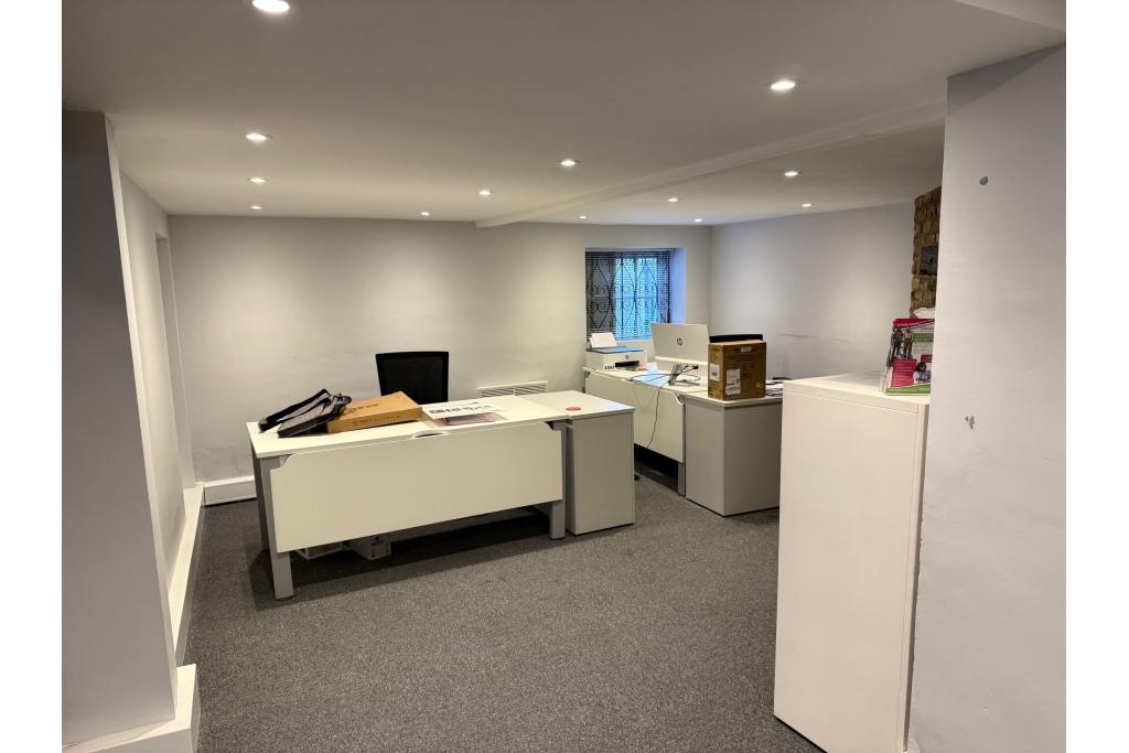 30-32 London End, Beaconsfield,– Retail / Residential Investment Opportunity