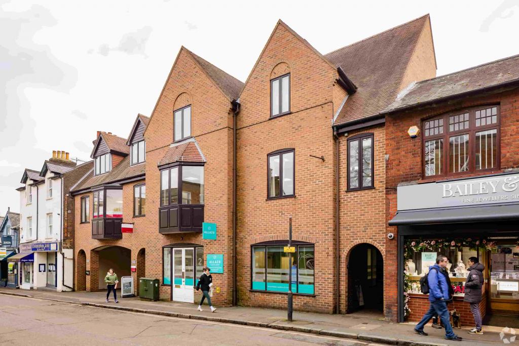 Lower Kings Rd - Claridge Court Business Centre, Berkhamsted, Hertfordshire HP4 2AF