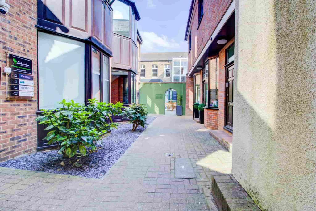Lower Kings Rd - Claridge Court Business Centre, Berkhamsted, Hertfordshire HP4 2AF