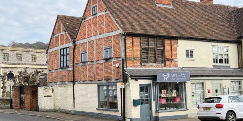 13 Market Sq - Shopfront Retail/Office, Amersham, Buckinghamshire HP7 0DF