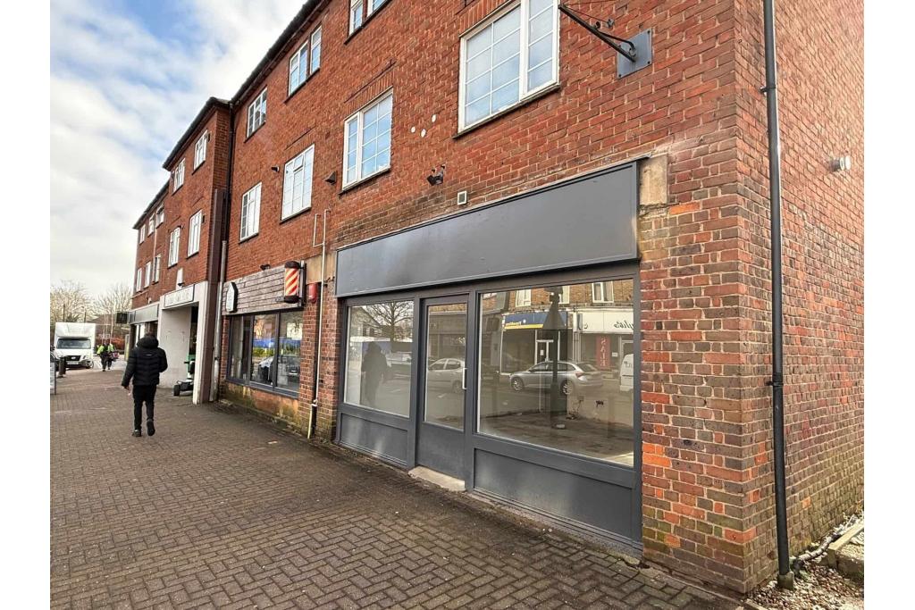 The Arcade Shopfront Retail - Beaconsfield, Buckinghamshire HP9 1QT
