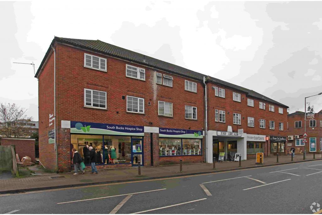 The Arcade Shopfront Retail - Beaconsfield, Buckinghamshire HP9 1QT