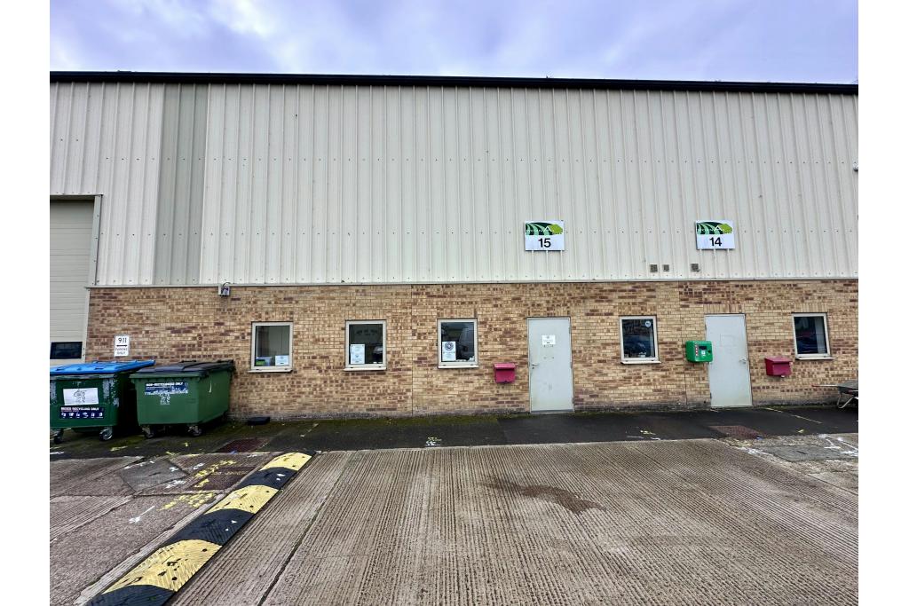 Wornal Park Warehouse - Worminghall, Buckinghamshire HP18 9PH