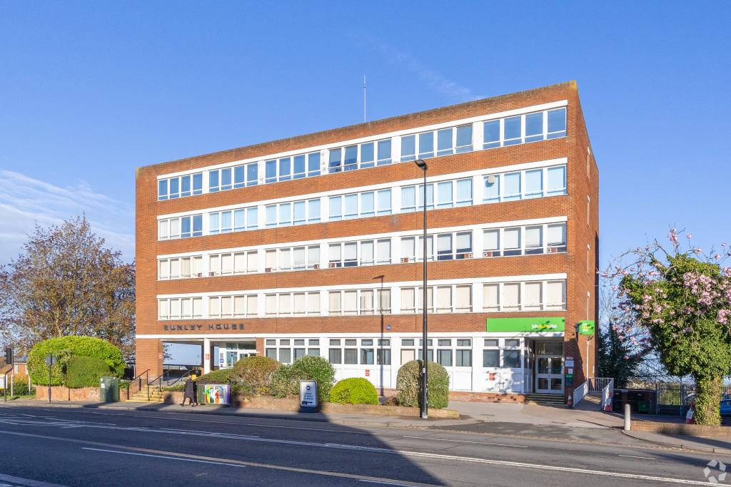 Oxford Rd - Sunley House - Office, Aylesbury, Buckinghamshire HP19 8EZ