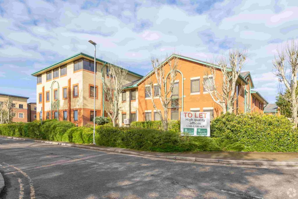 Smeaton Close - Bell Business Park - Office, Aylesbury, Buckinghamshire HP19 8JR